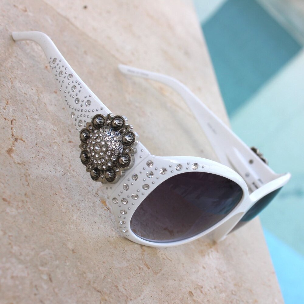 Montana West Sunglasses in White w/Silver Swirl Flower Concho Accents